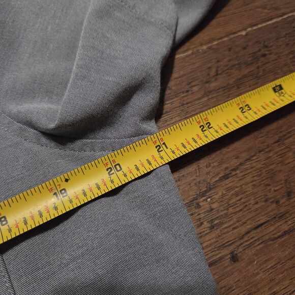 Vuori Bridge Short Sleeve Button Down Shirt Men’s Size Medium Gray - Picture 9 of 10